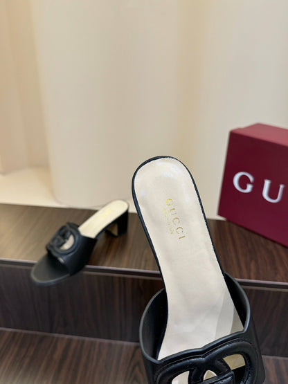 Gucc 25fw slide sandals