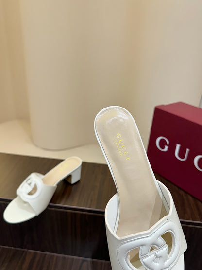 Gucc 25fw slide sandals