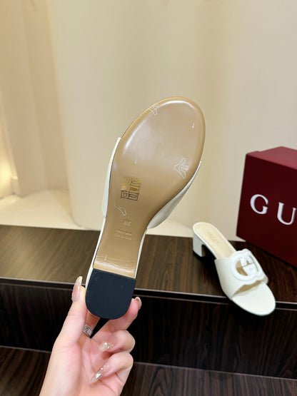 Gucc 25fw slide sandals
