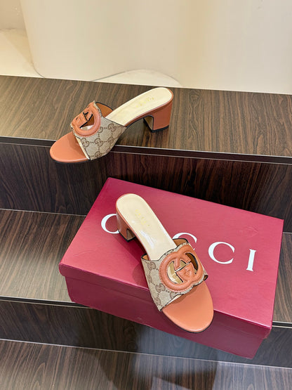 Gucc 25fw slide sandals