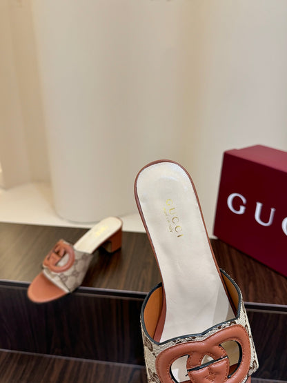 Gucc 25fw slide sandals