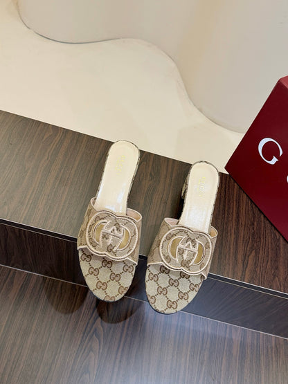 Gucc 25fw slide sandals