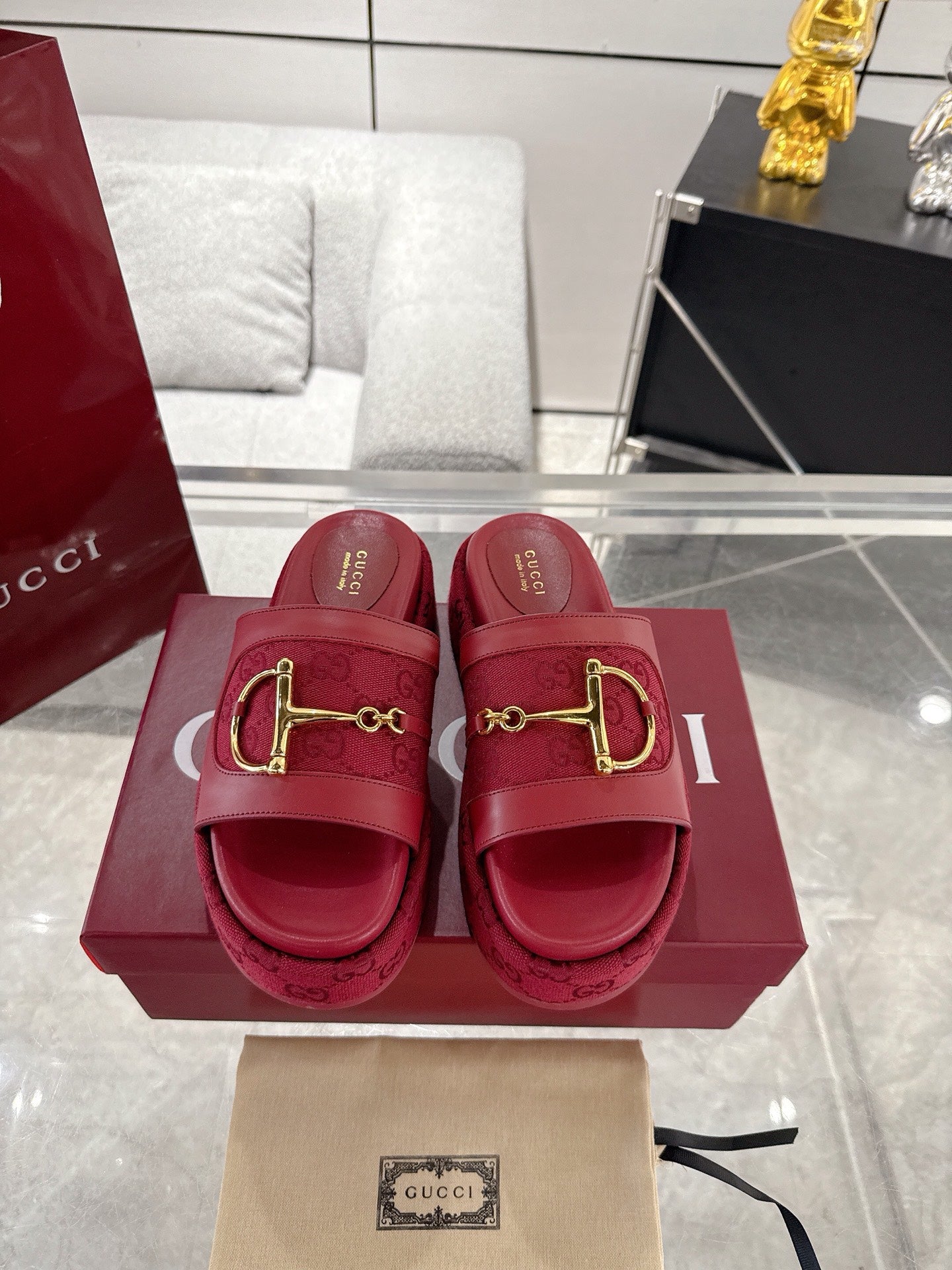 Gucc 25fw thick slippers