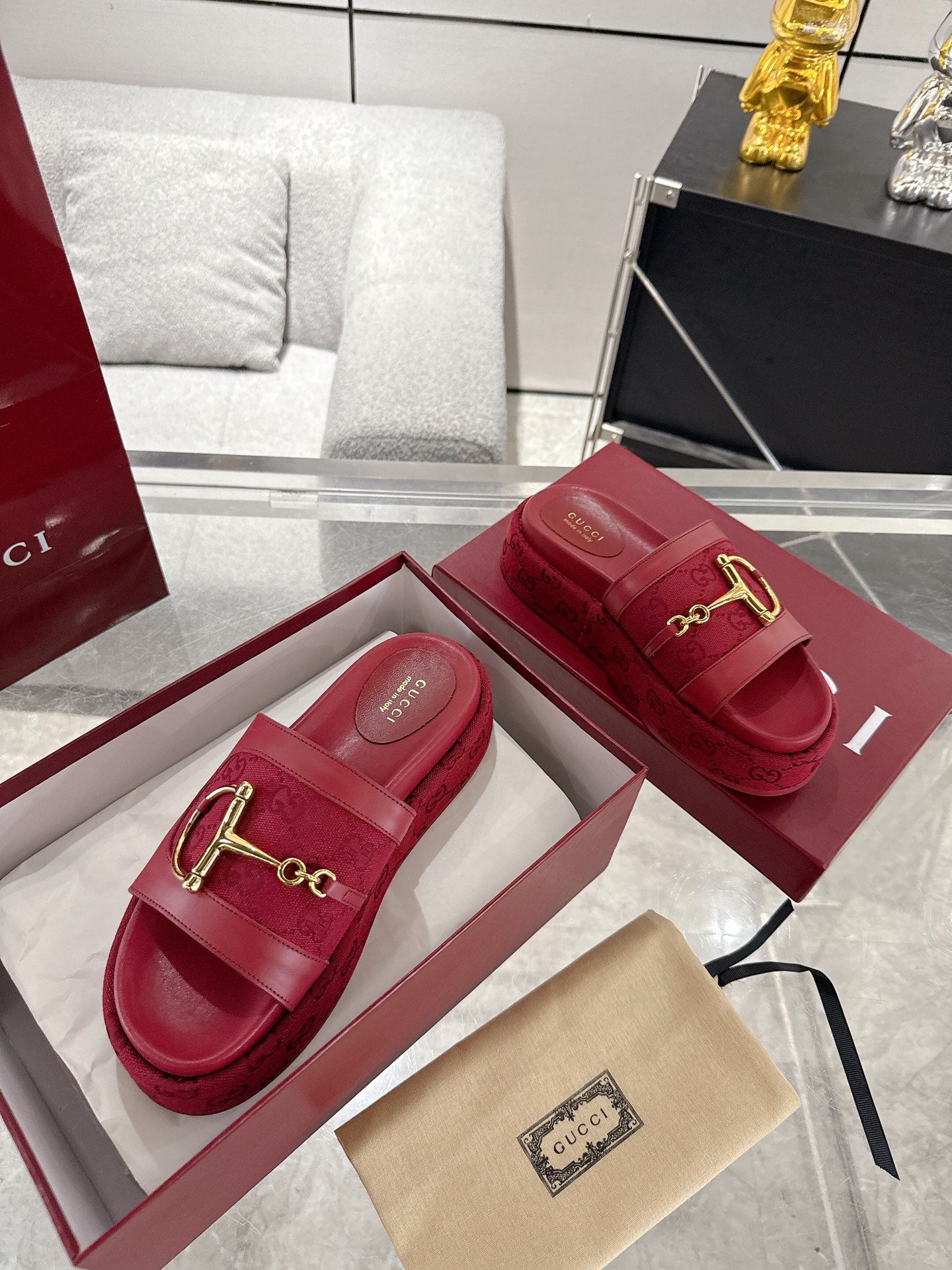 Gucc 25fw thick slippers