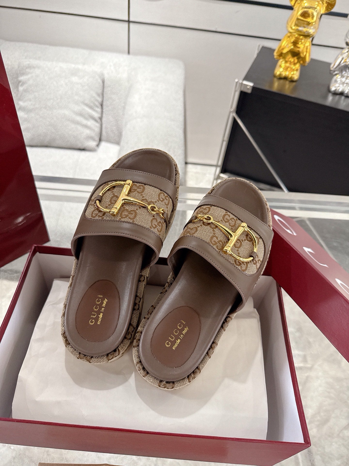 Gucc 25fw thick slippers