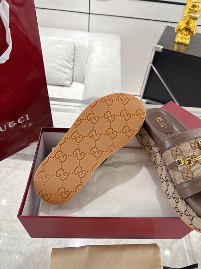Gucc 25fw thick slippers