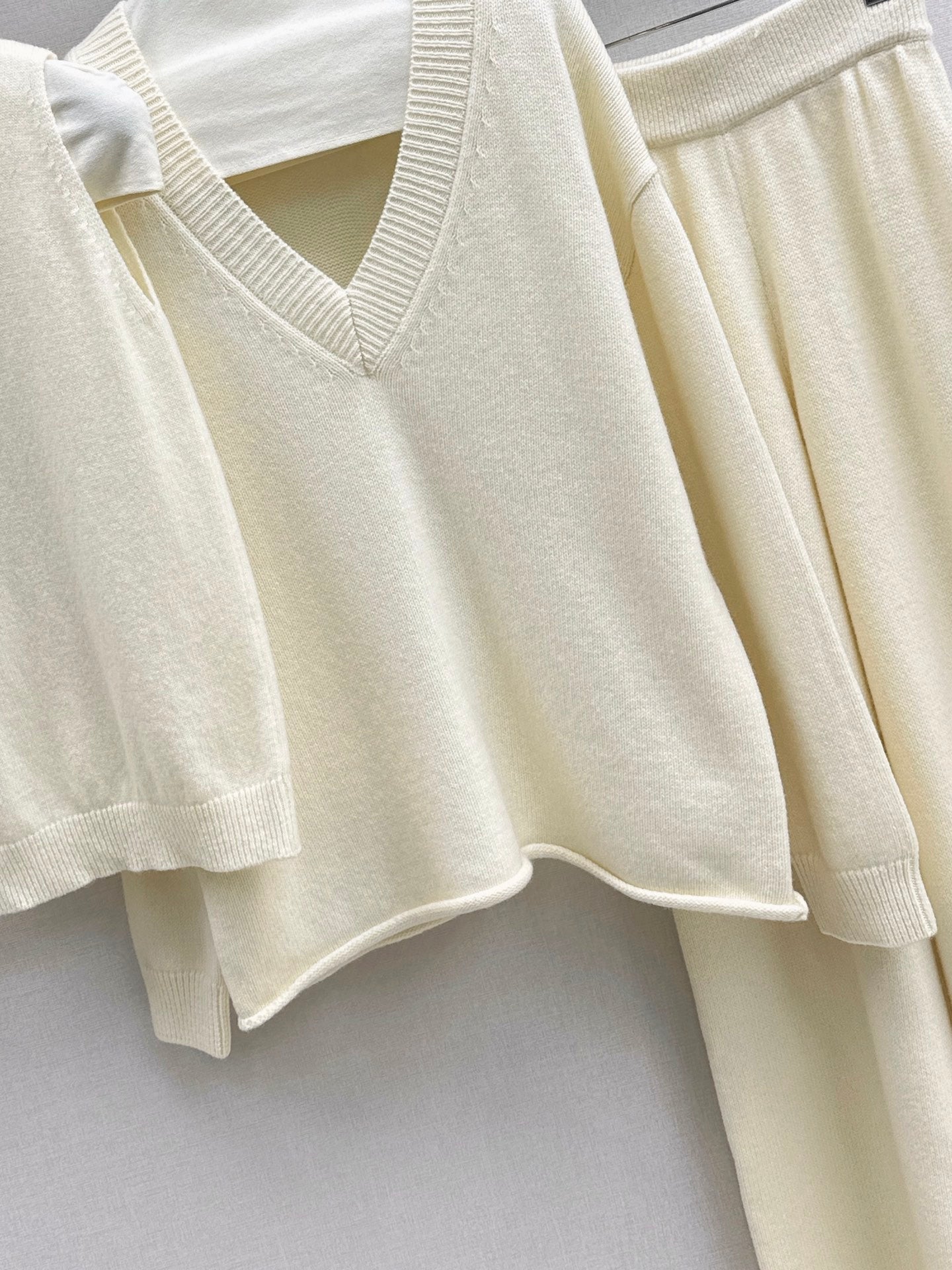 Brun 25fw knit suit sleeveless vest+sweater+pants set