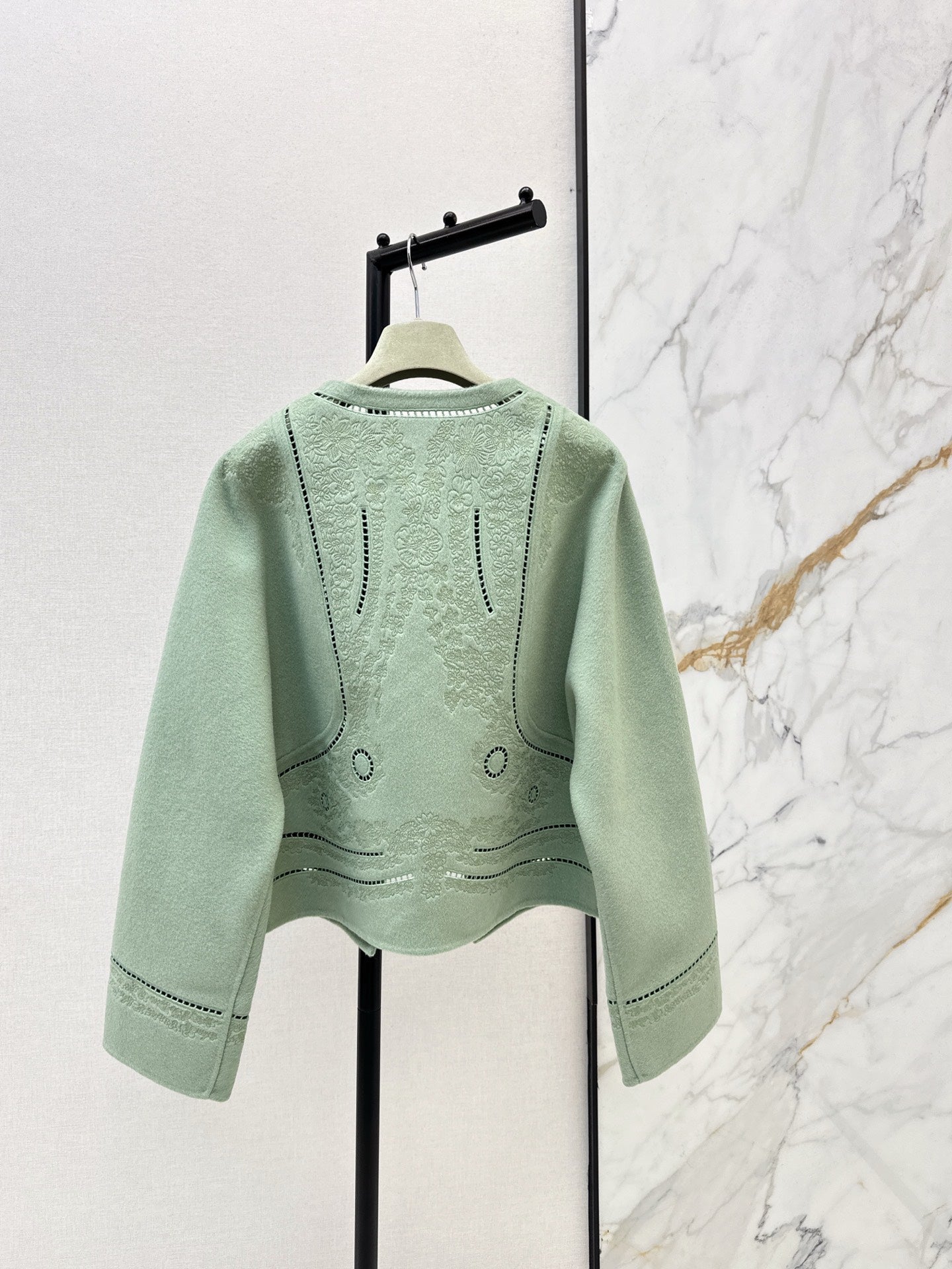 Herm 25fw embroidery jacket