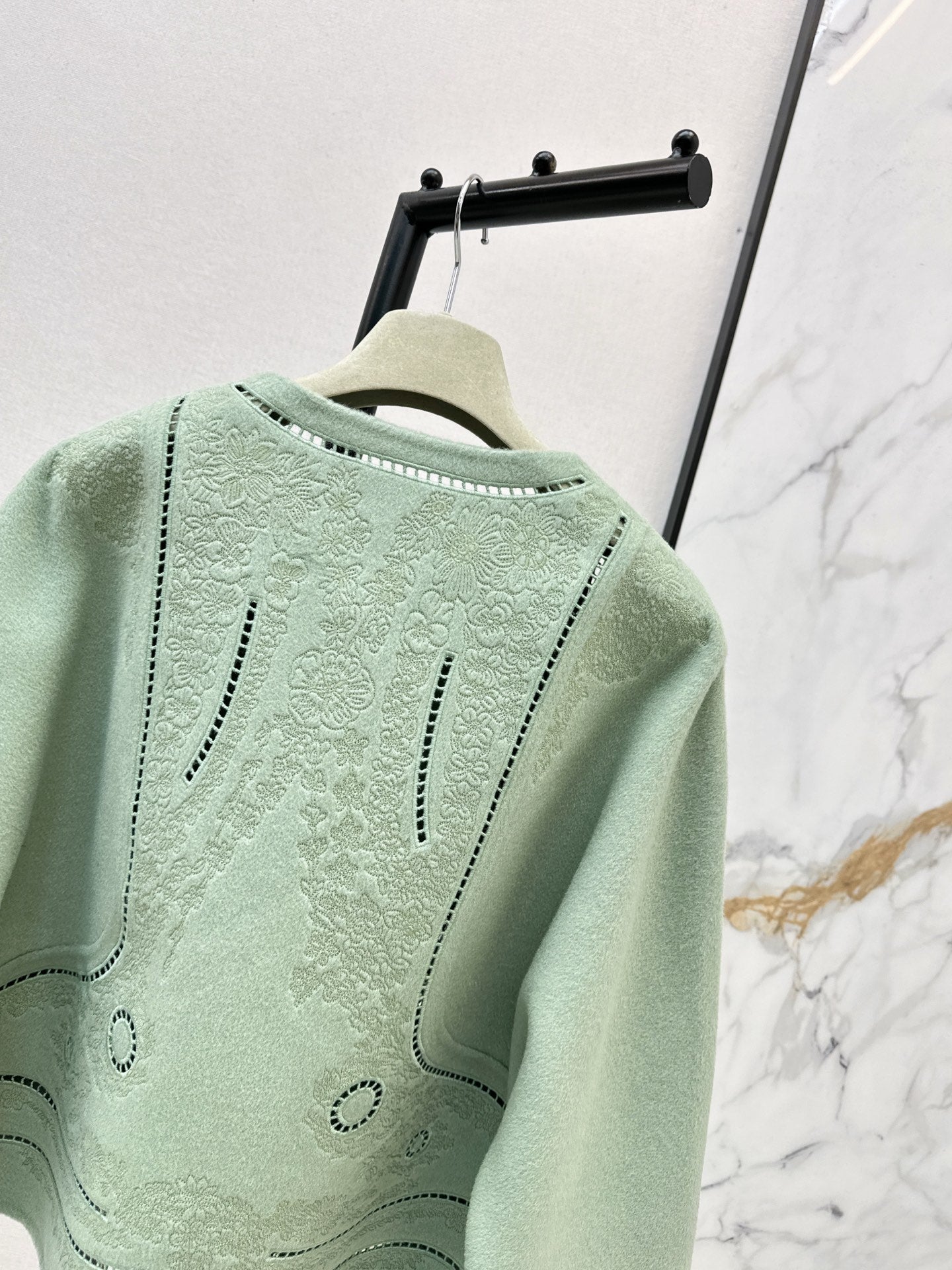 Herm 25fw embroidery jacket