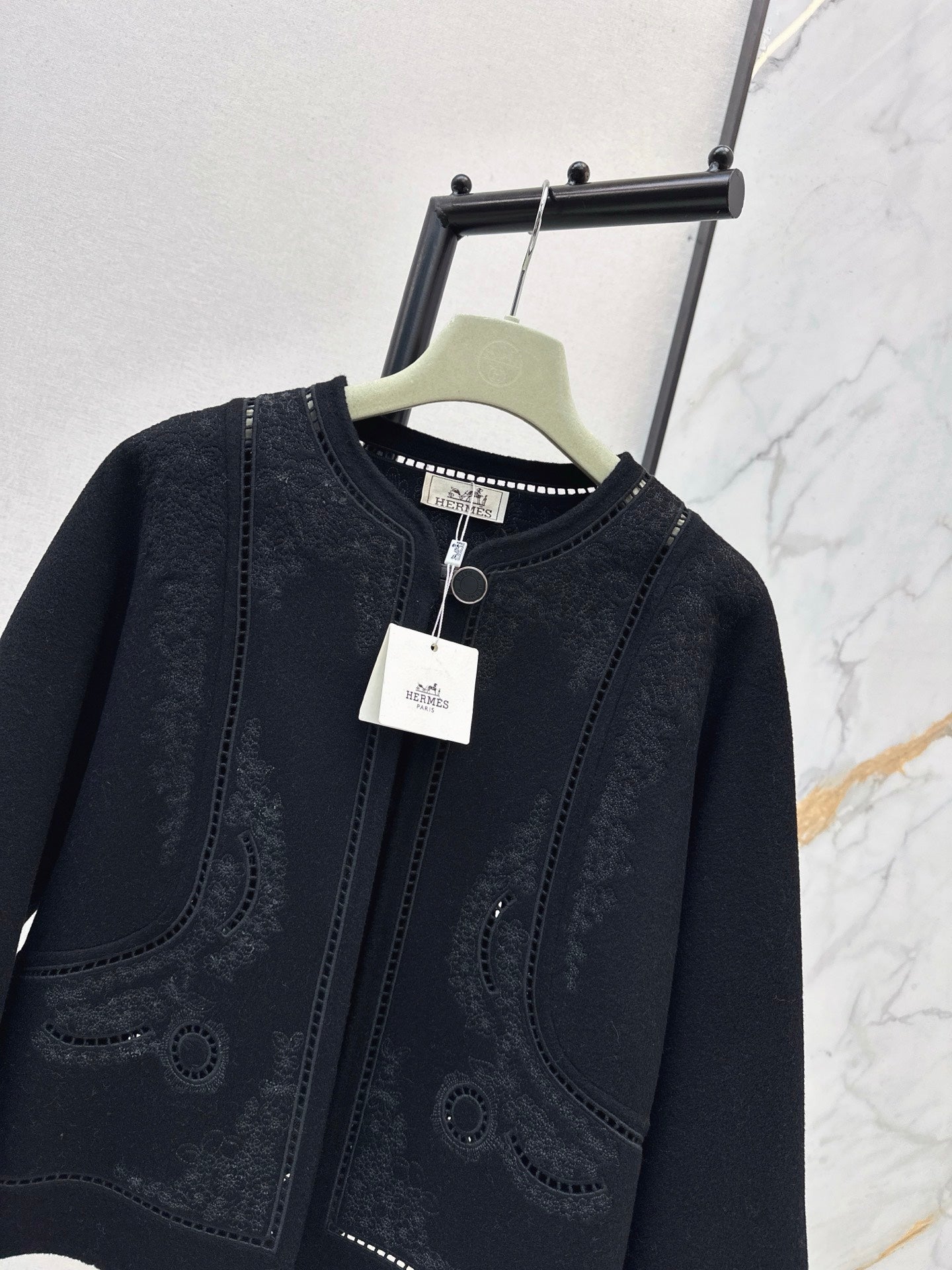 Herm 25fw embroidery jacket