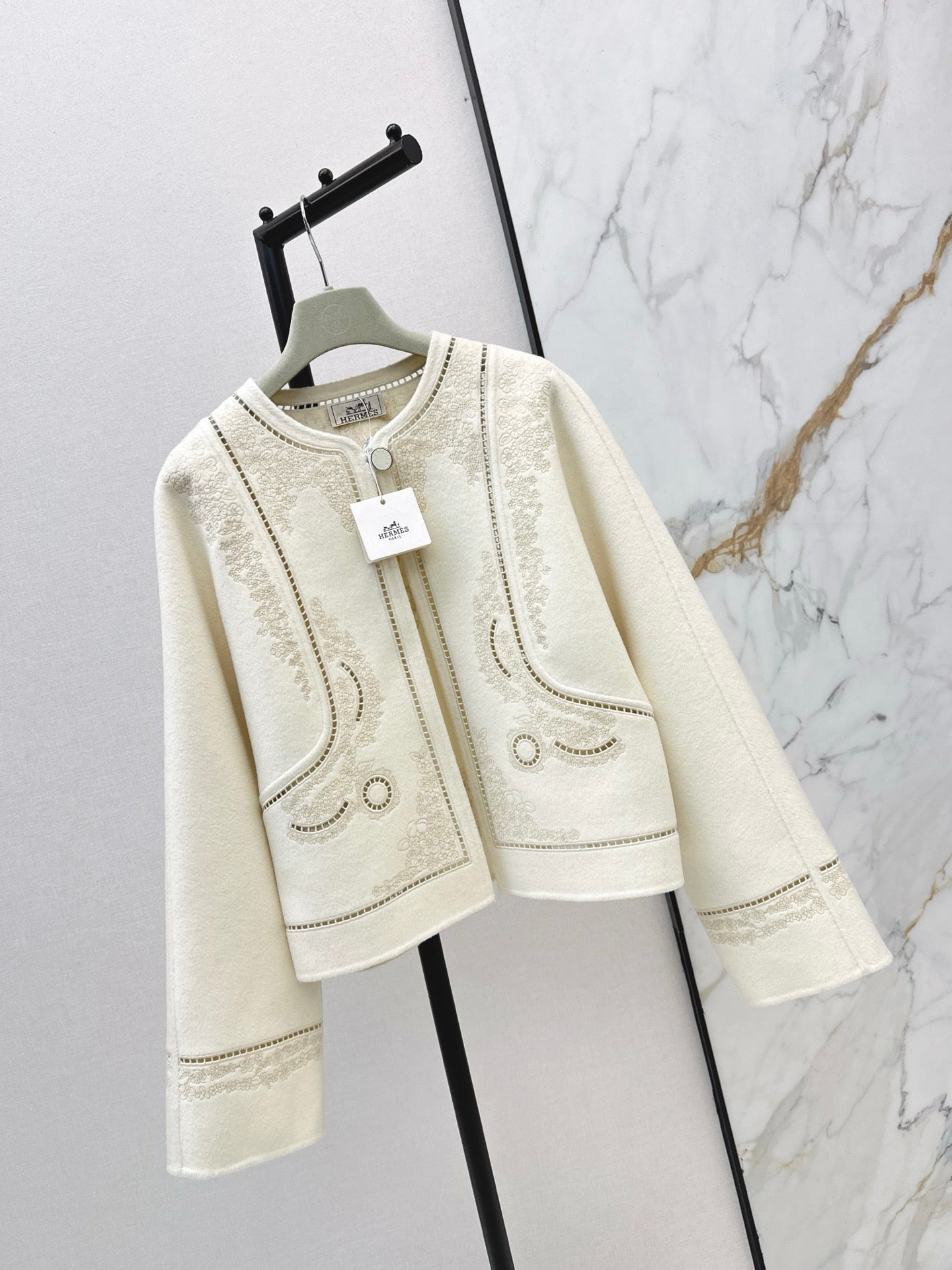Herm 25fw embroidery jacket