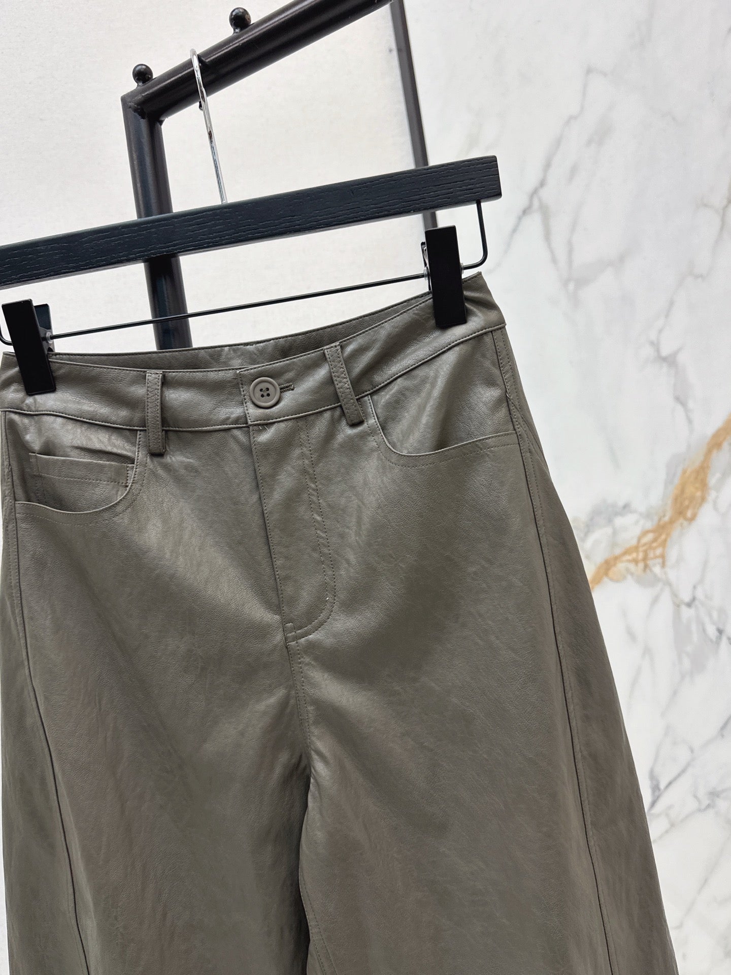Row 25fw leather pants