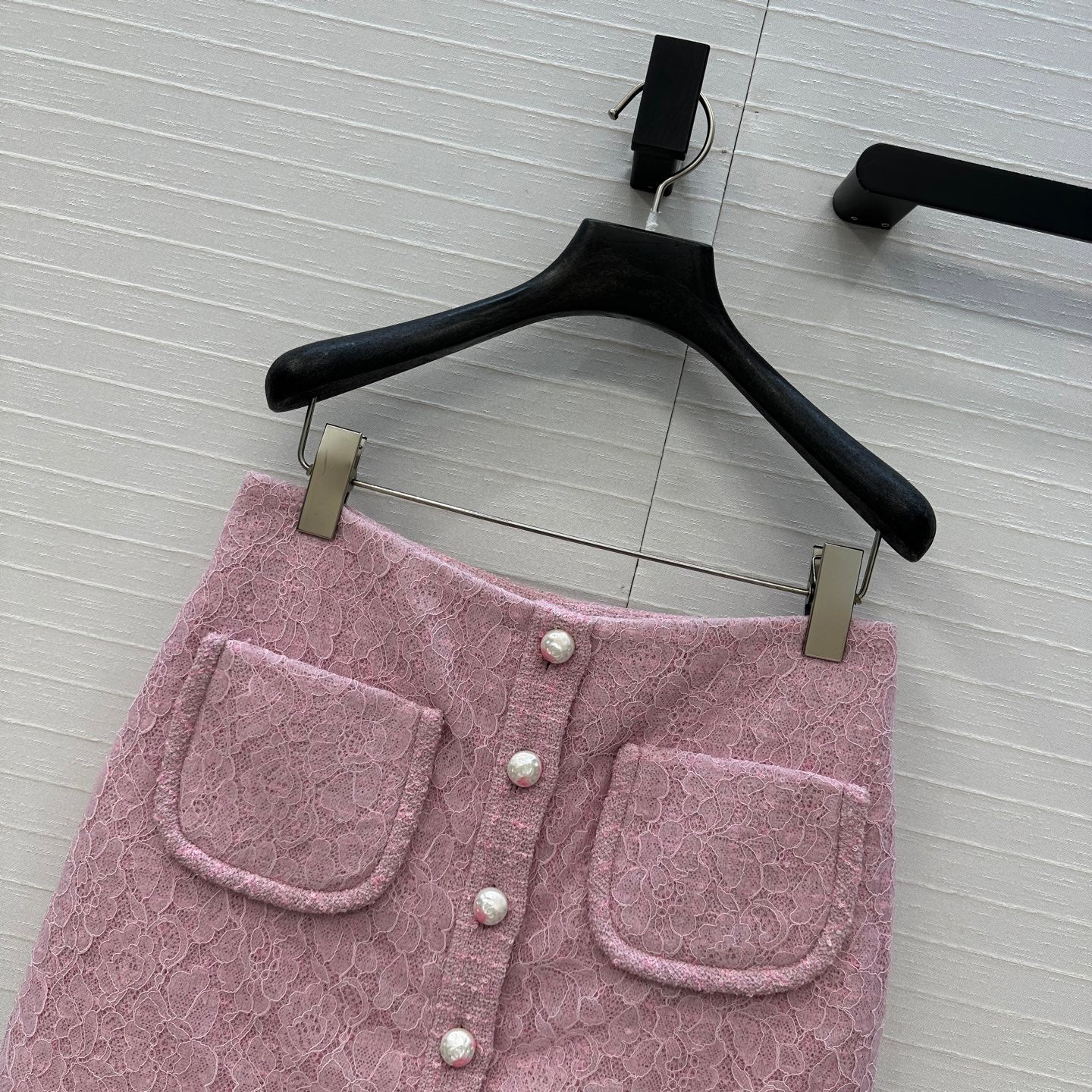 Chan 25fw lace skirt