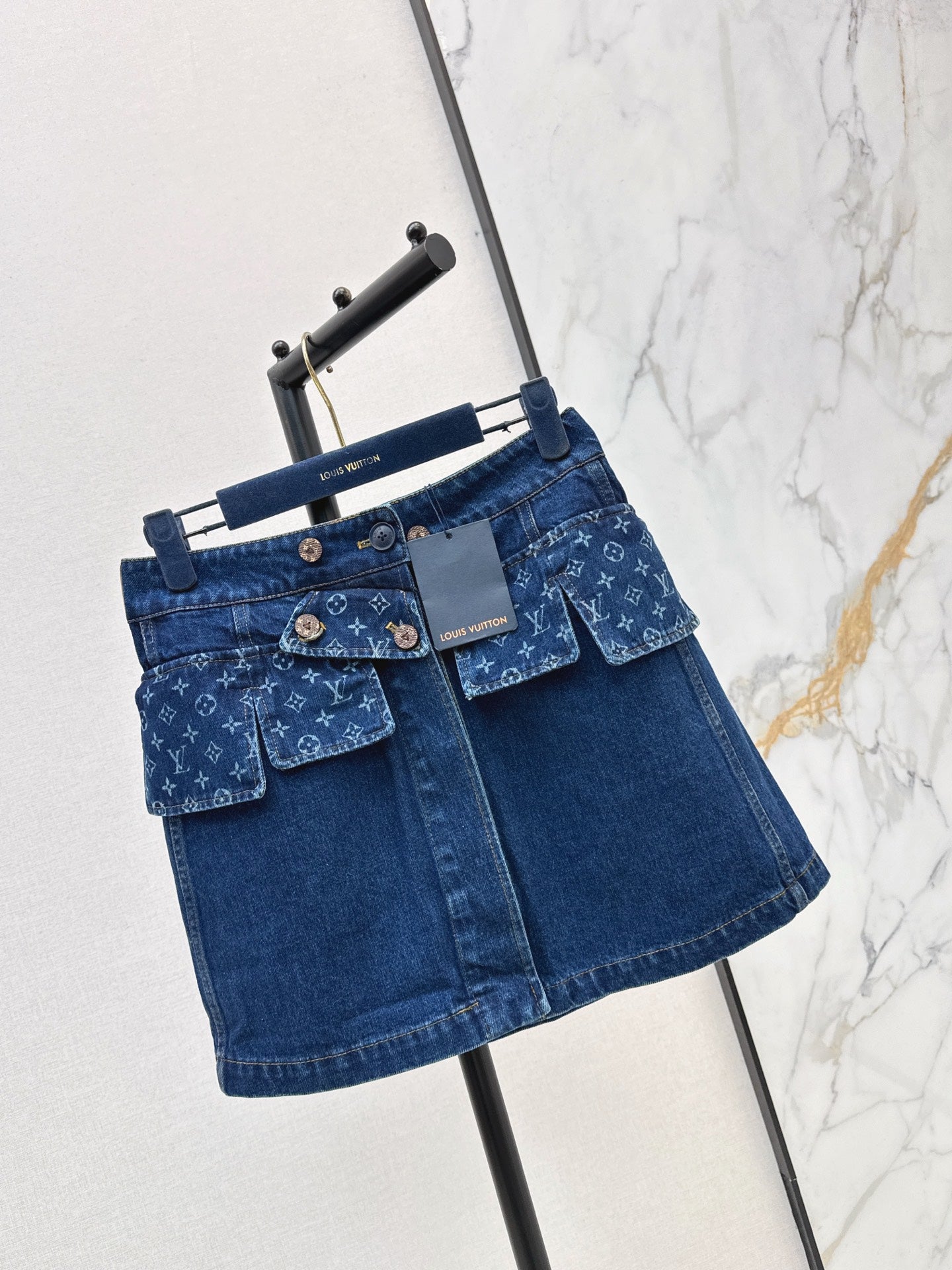 Louis 25fw denim skirt