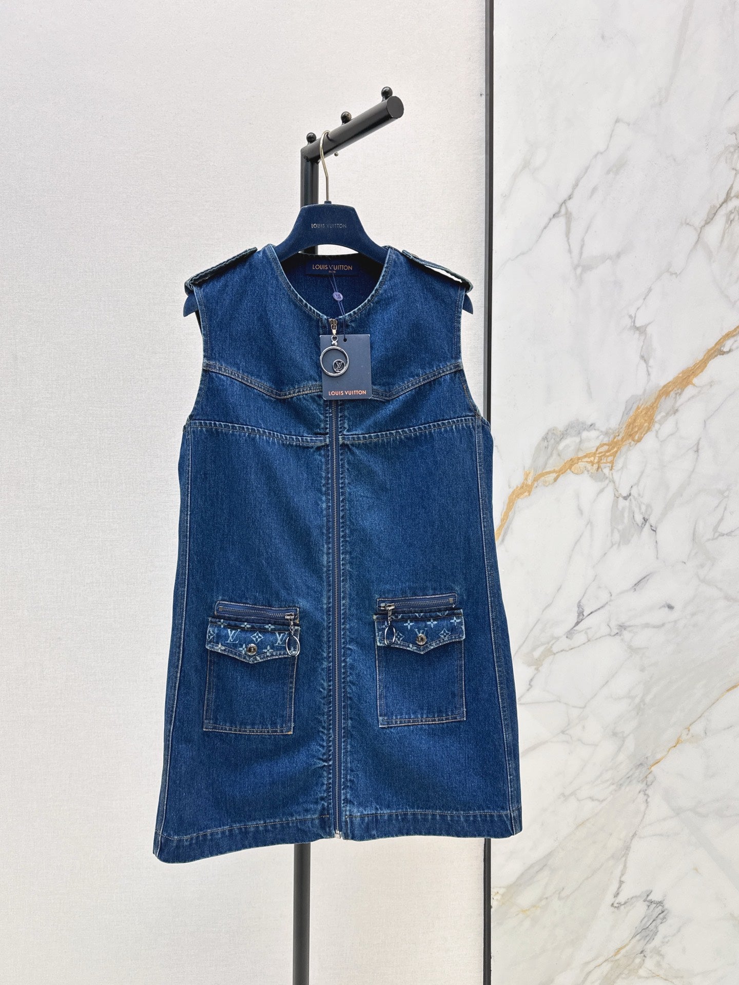 Louis 25fw sleeveless denim dress