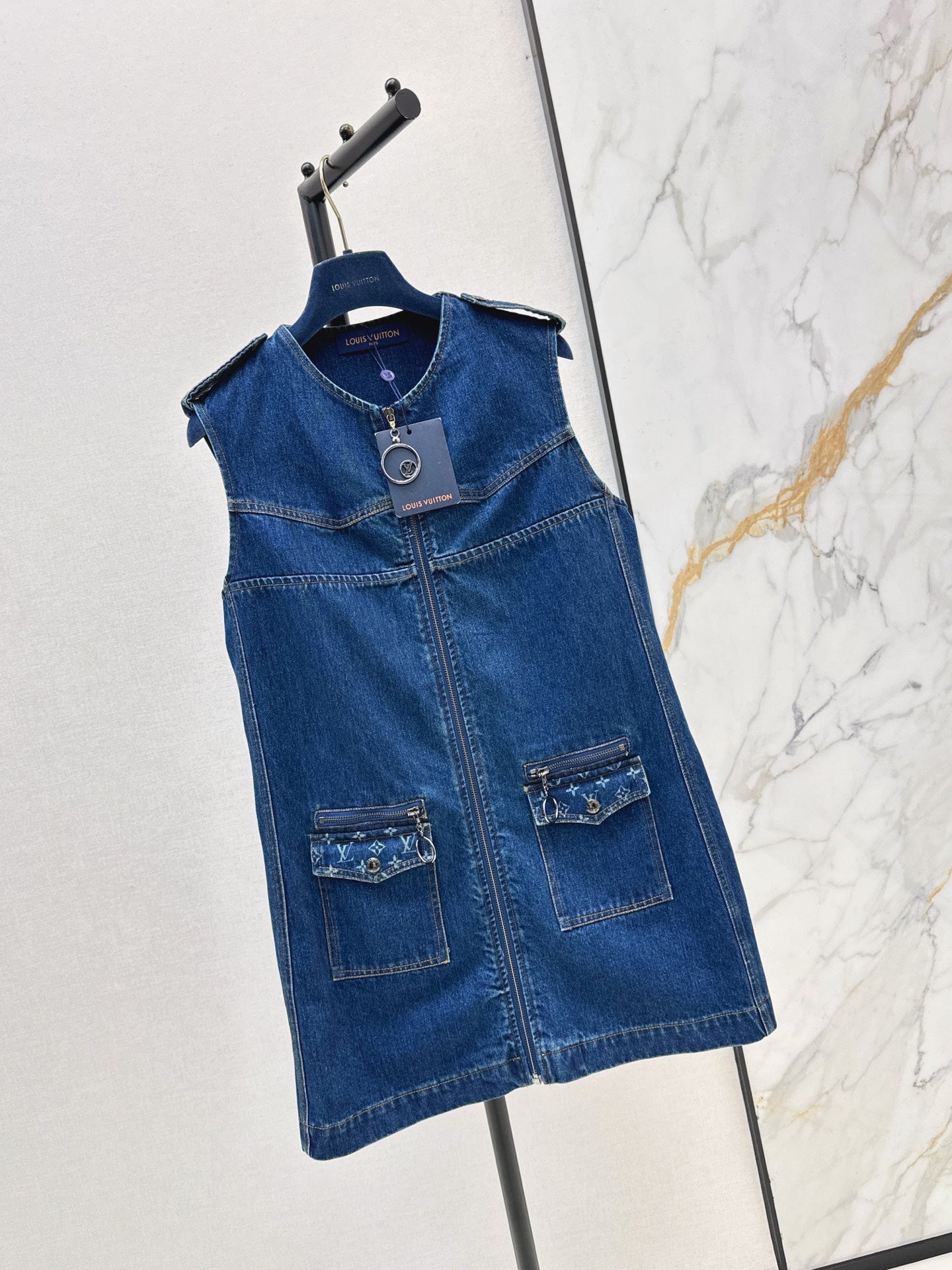 Louis 25fw sleeveless denim dress