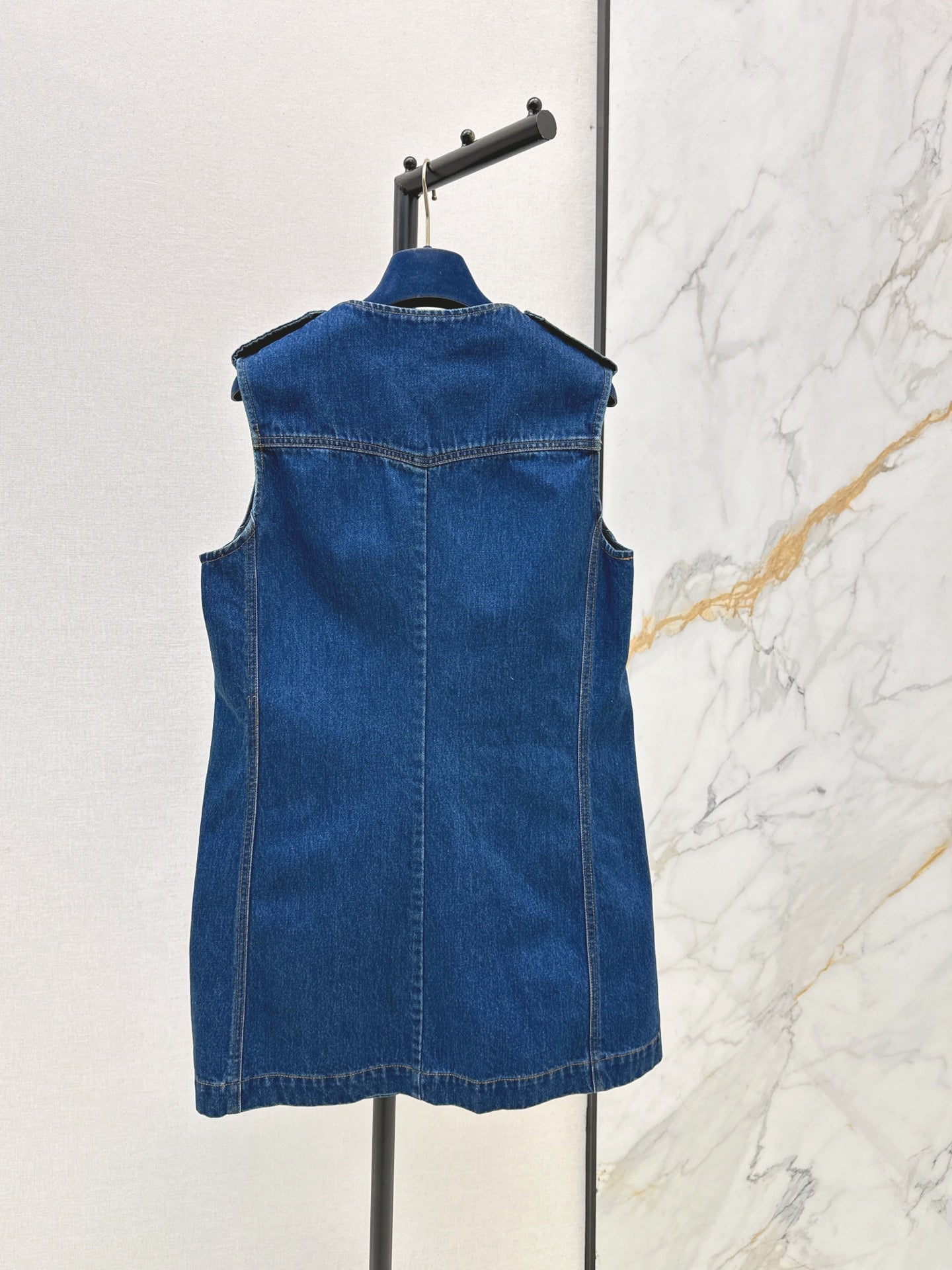 Louis 25fw sleeveless denim dress