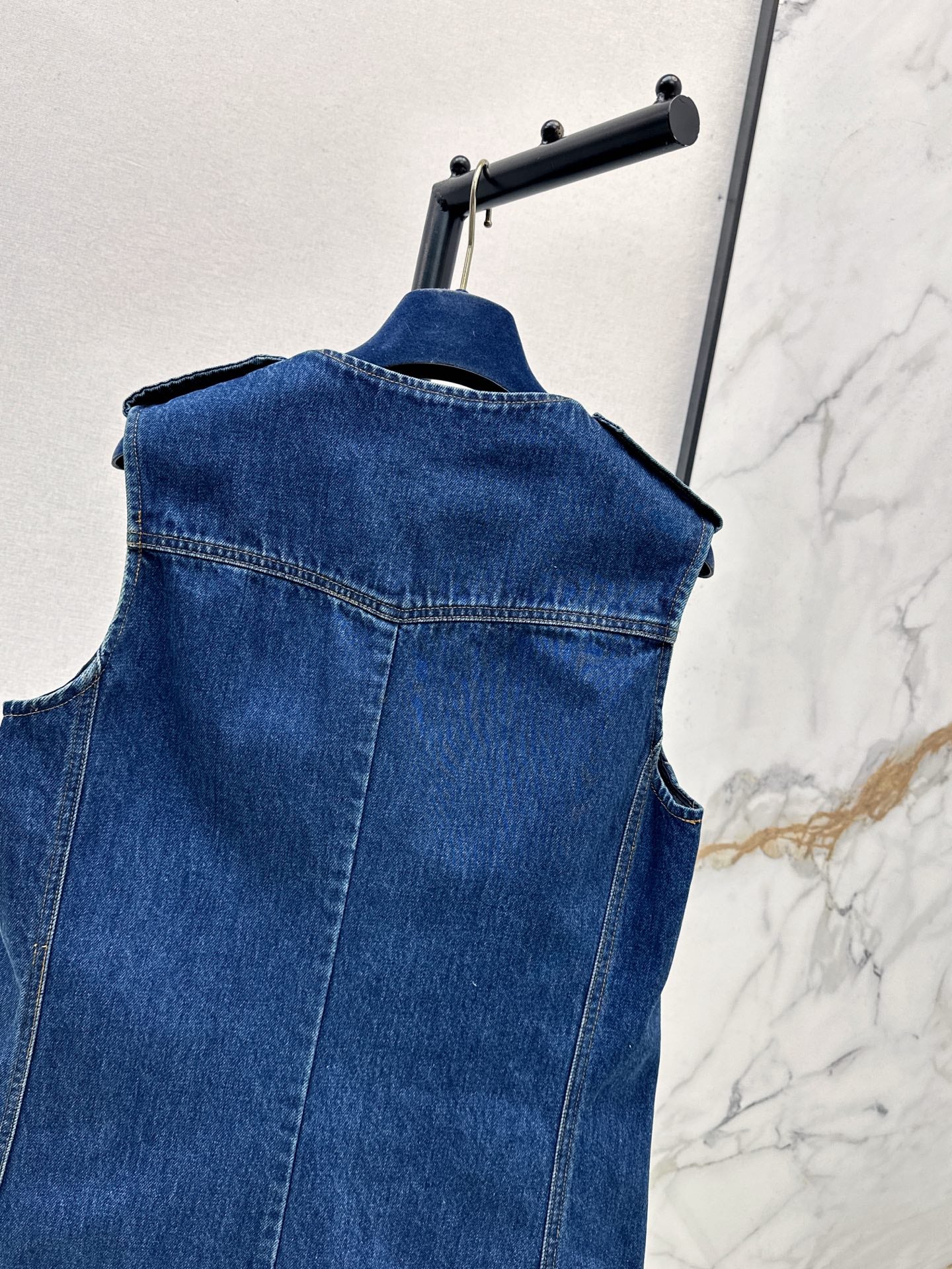 Louis 25fw sleeveless denim dress