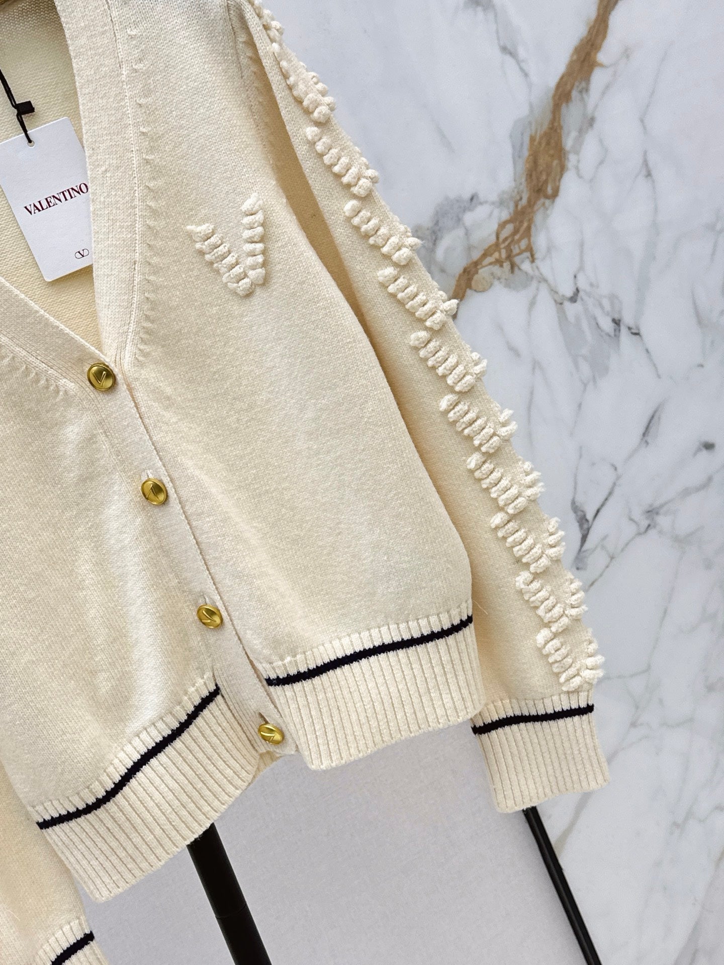 Valen 25fw knitted cardigan