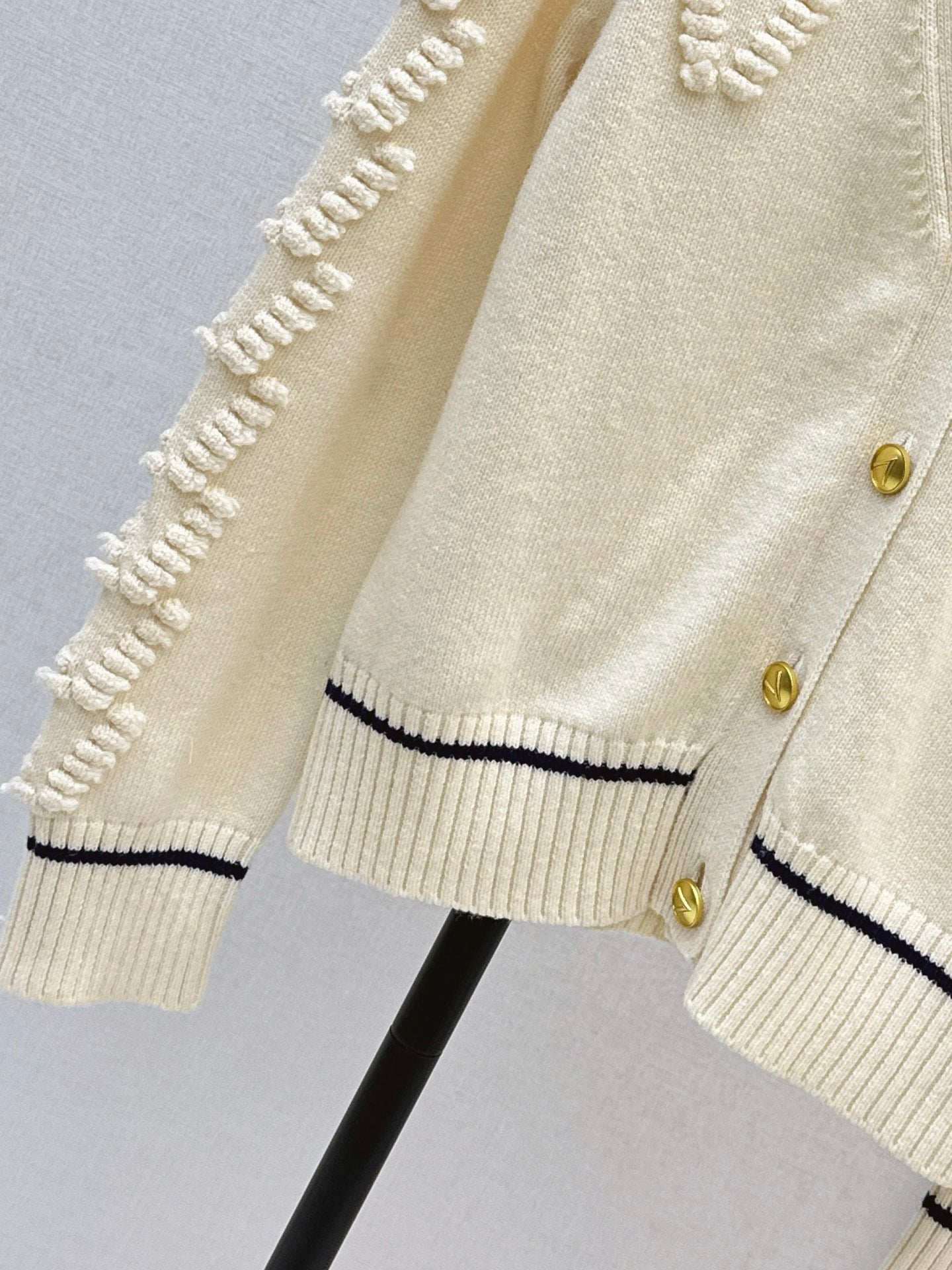 Valen 25fw knitted cardigan