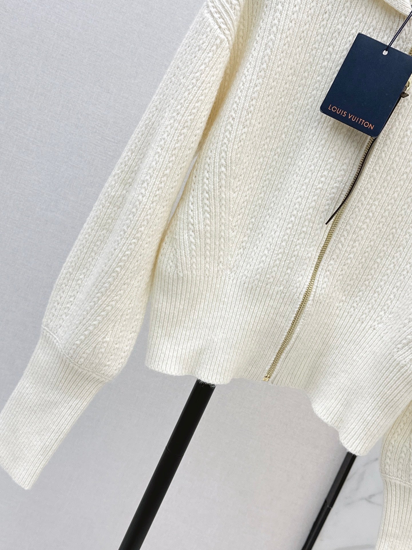 Louis 25fw zip-up knit jacket