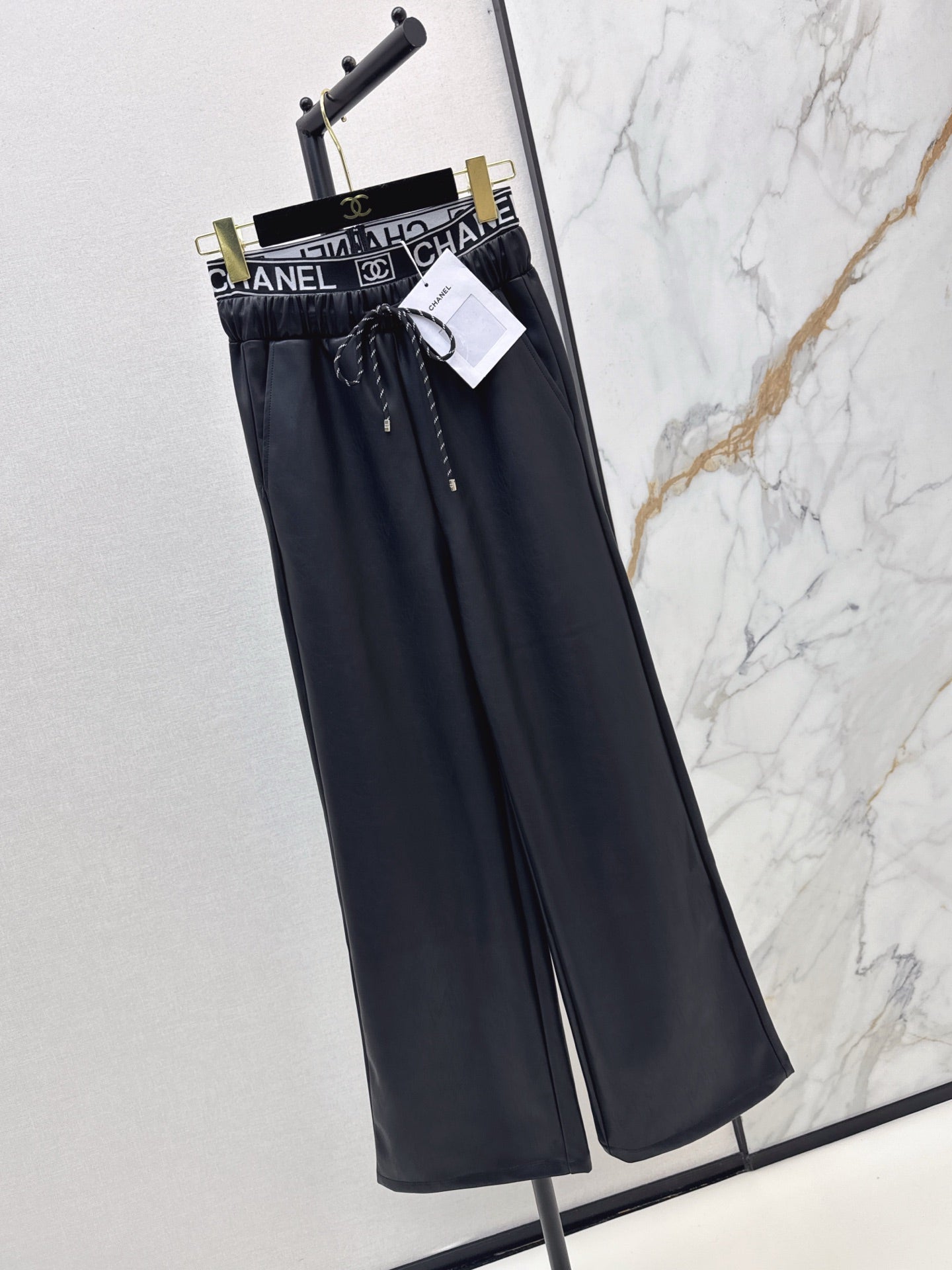 Chan 25fw pu straight pants