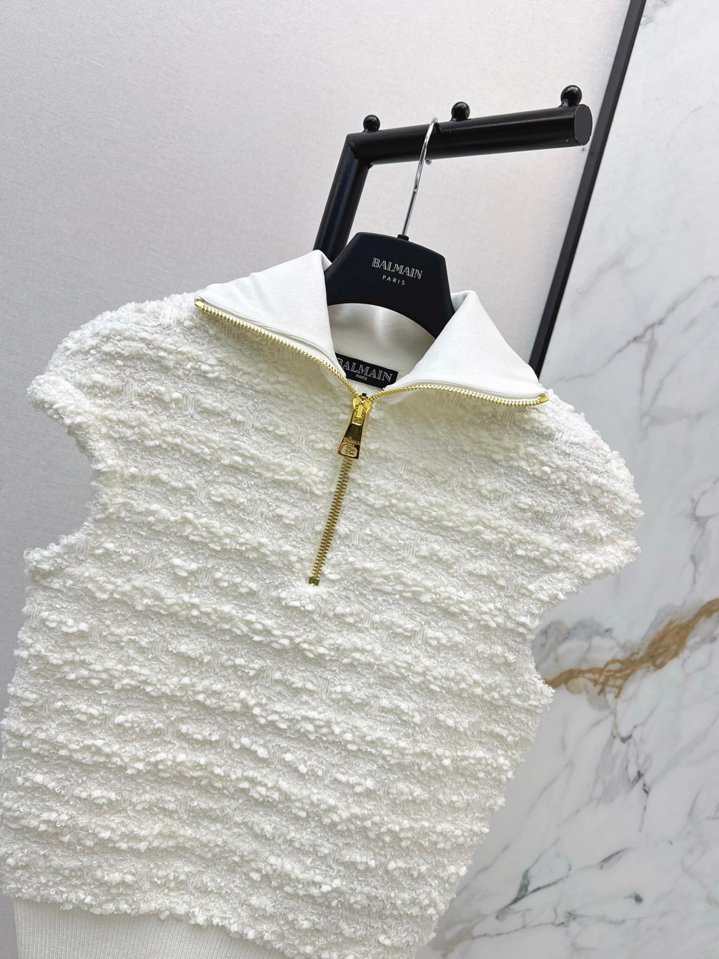 Balm 25fw sleeveless knitwear