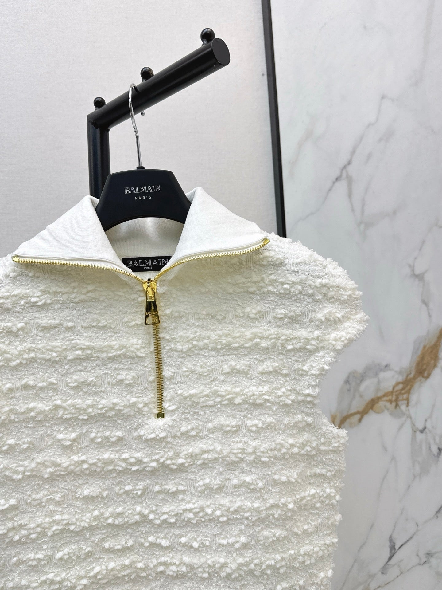 Balm 25fw sleeveless knitwear