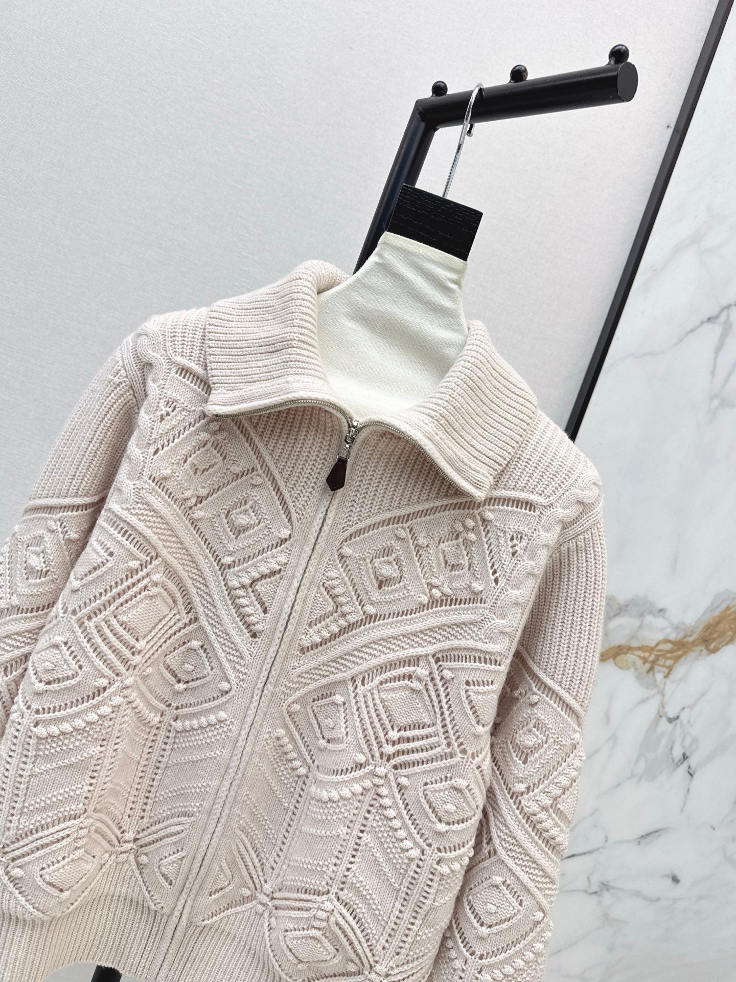Loro 25fw reversible jacquard knit cardigan