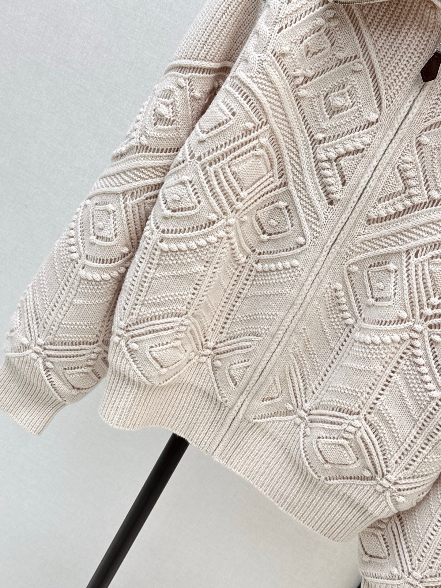 Loro 25fw reversible jacquard knit cardigan