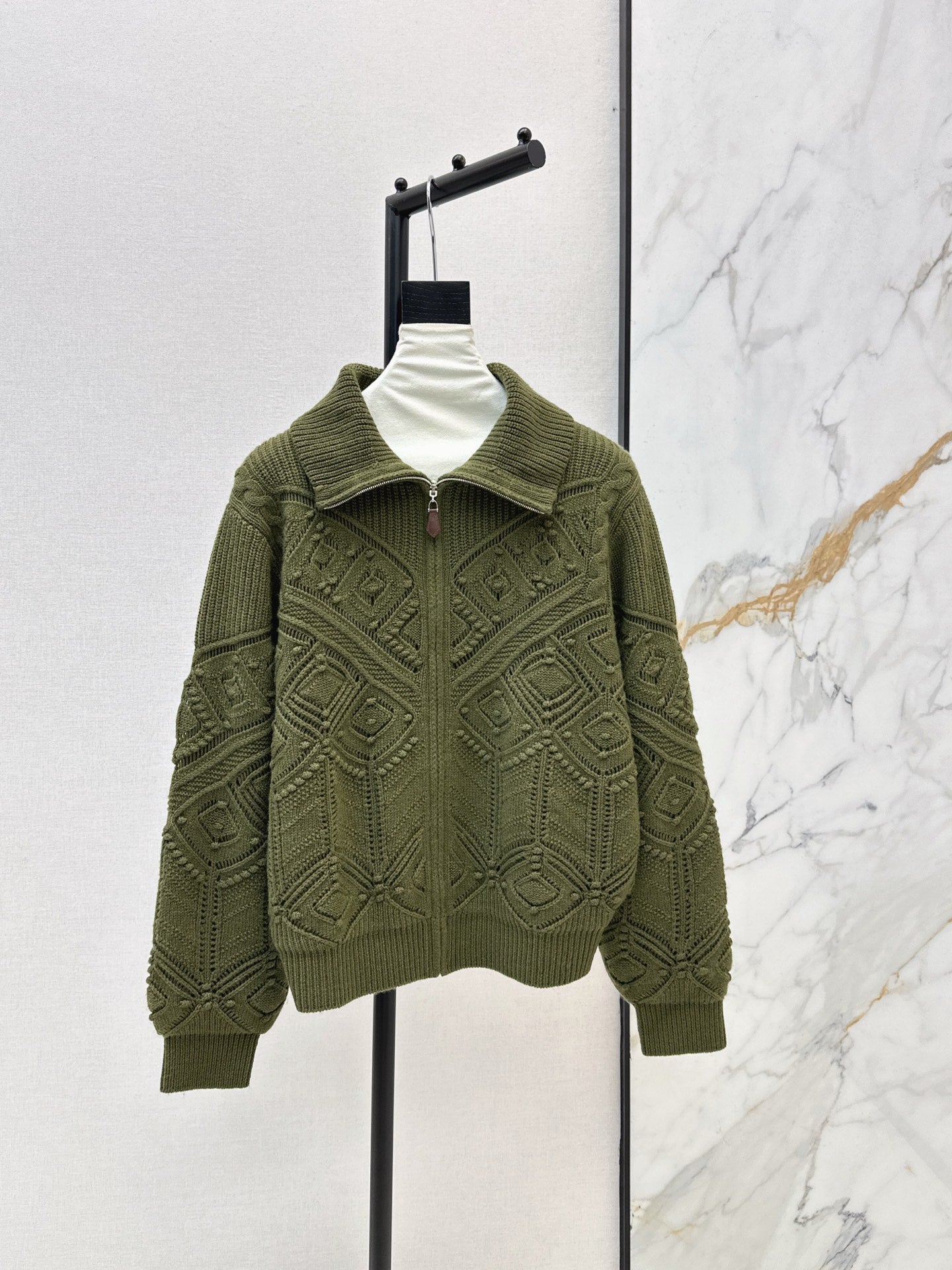 Loro 25fw reversible jacquard knit cardigan