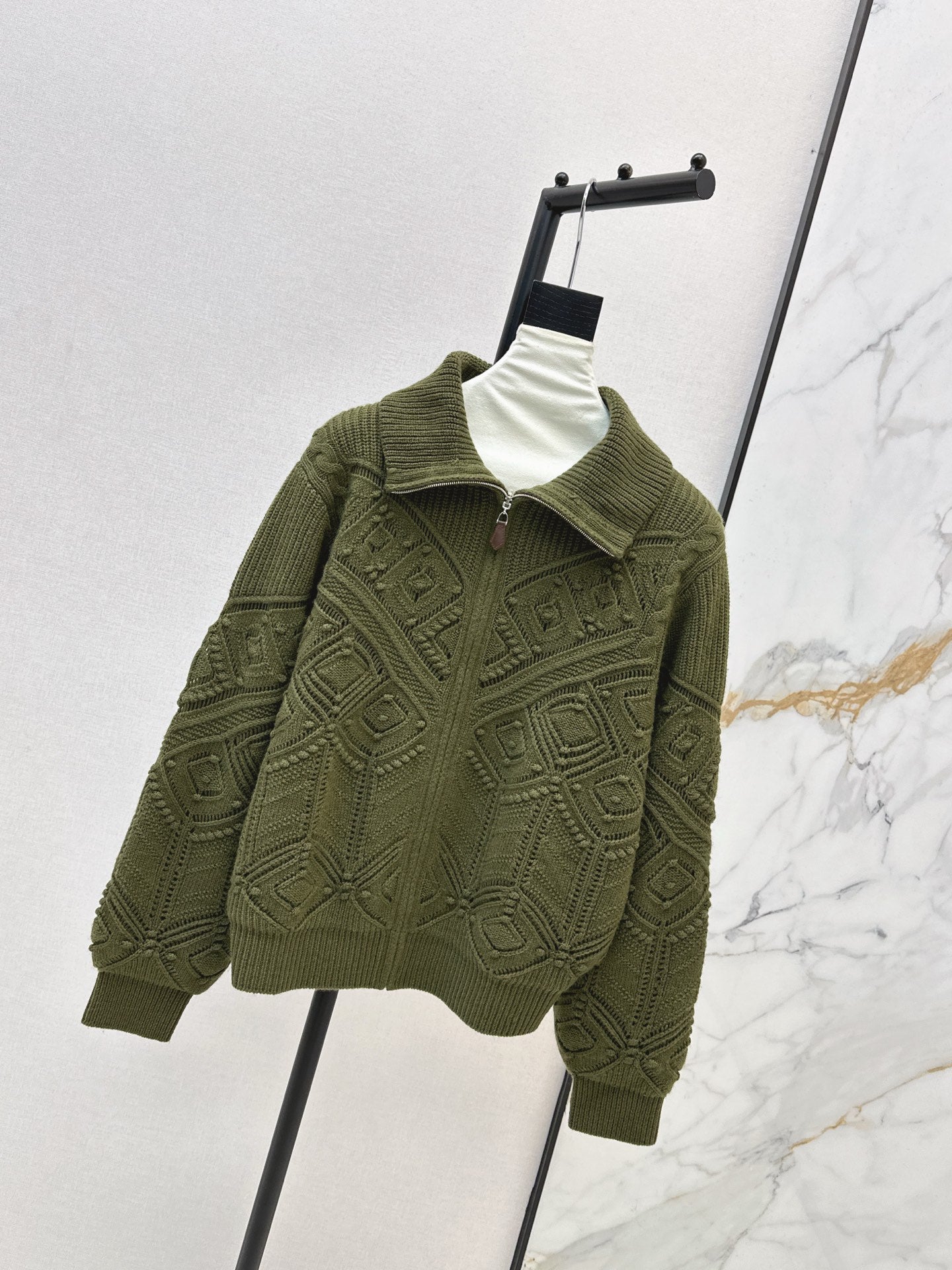 Loro 25fw reversible jacquard knit cardigan
