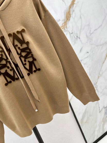 Max 25fw hooded sweater