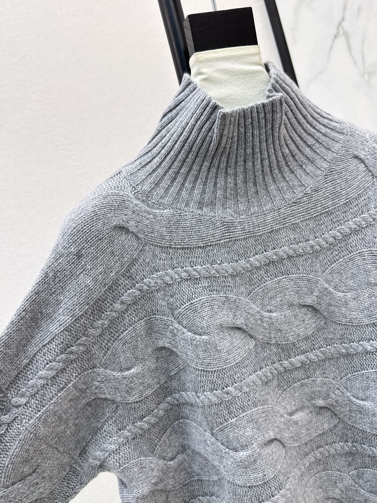 Max 25fw cable knit sweater