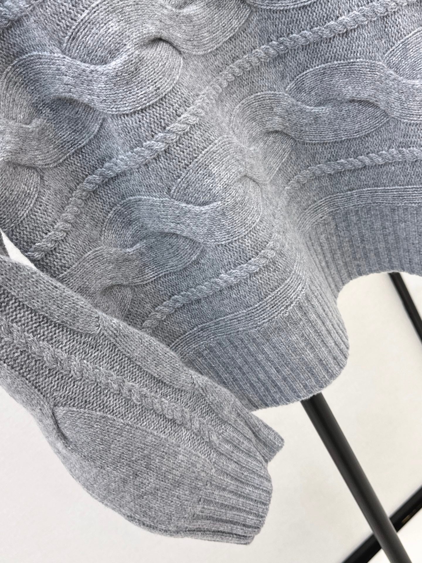 Max 25fw cable knit sweater