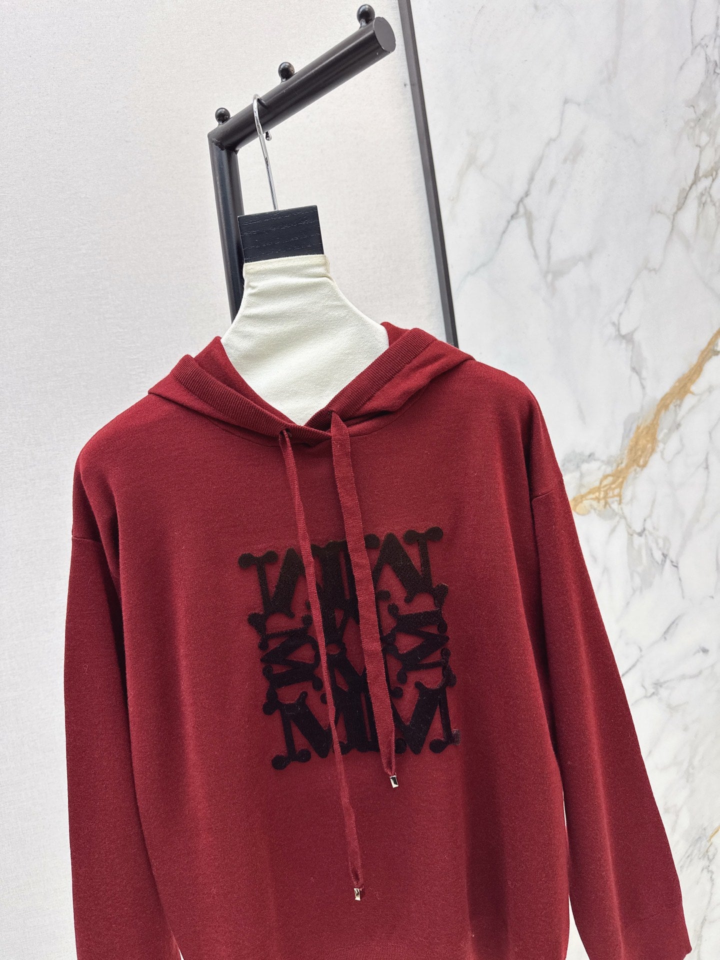 Max 25fw hooded sweater