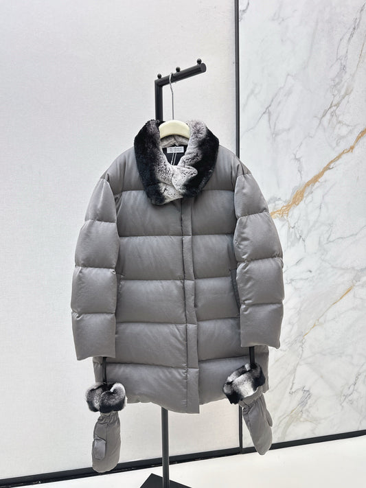 Loro 25fw down jacket with gloves