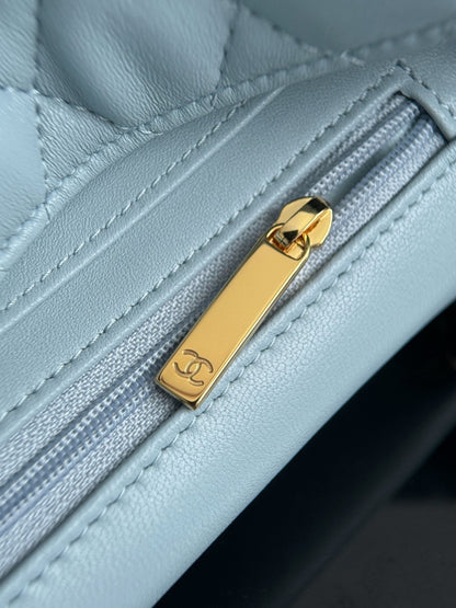 Chan cf17 chain shoulder bag