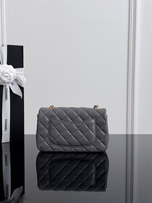 Chan cf20 chain shoulder bag