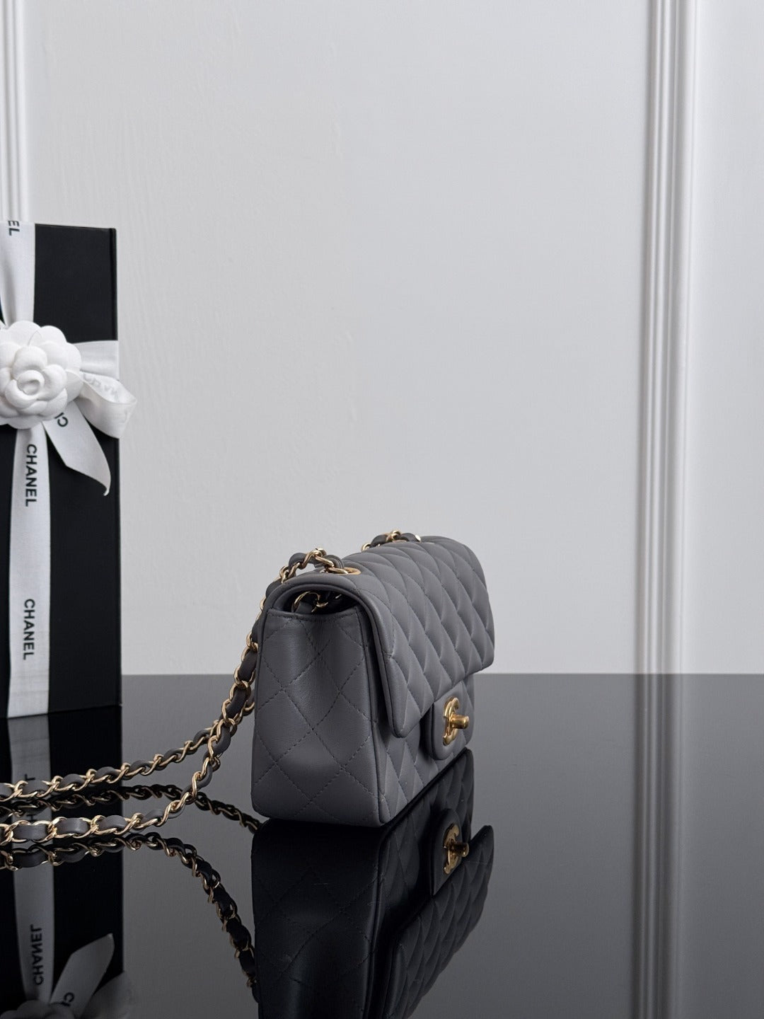 Chan cf20 chain shoulder bag