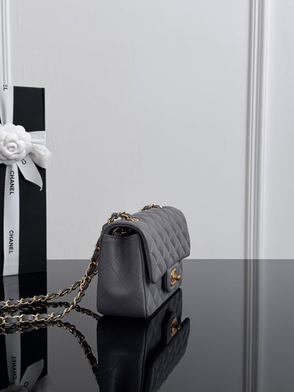 Chan cf20 chain shoulder bag