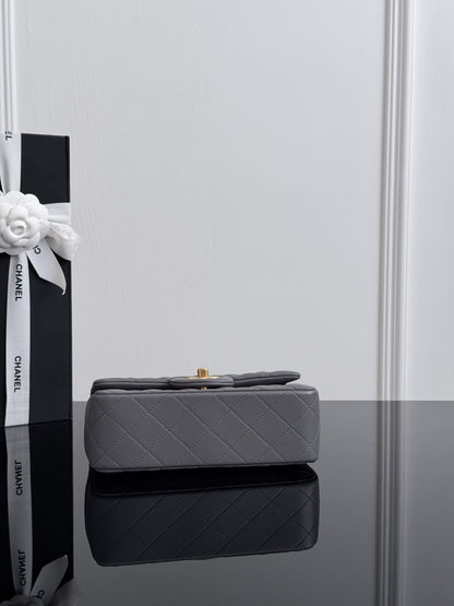 Chan cf20 chain shoulder bag