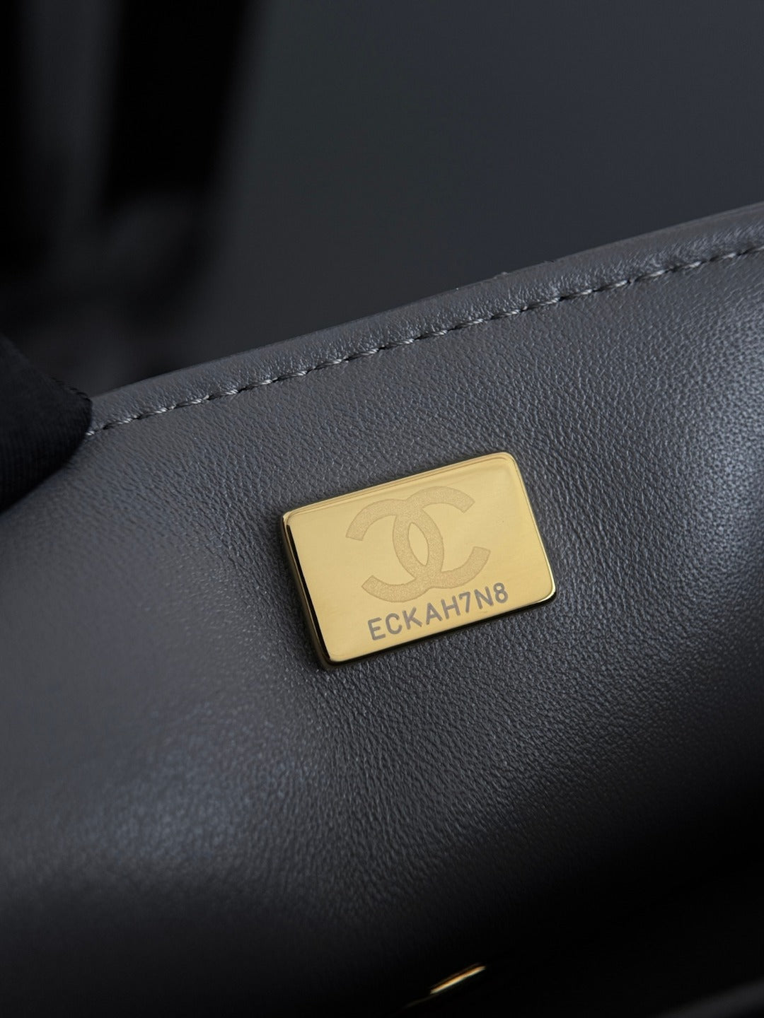 Chan cf20 chain shoulder bag