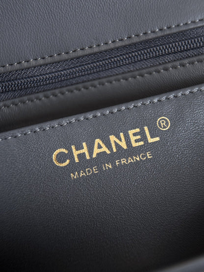 Chan cf20 chain shoulder bag