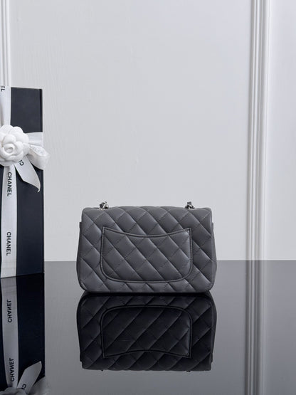 Chan cf20 chain shoulder bag