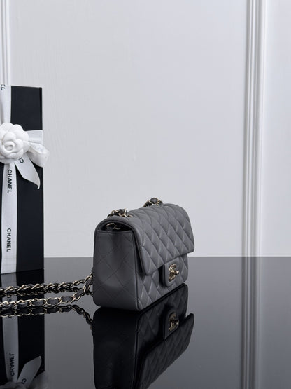 Chan cf20 chain shoulder bag