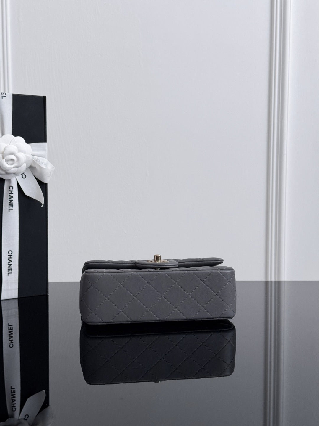 Chan cf20 chain shoulder bag