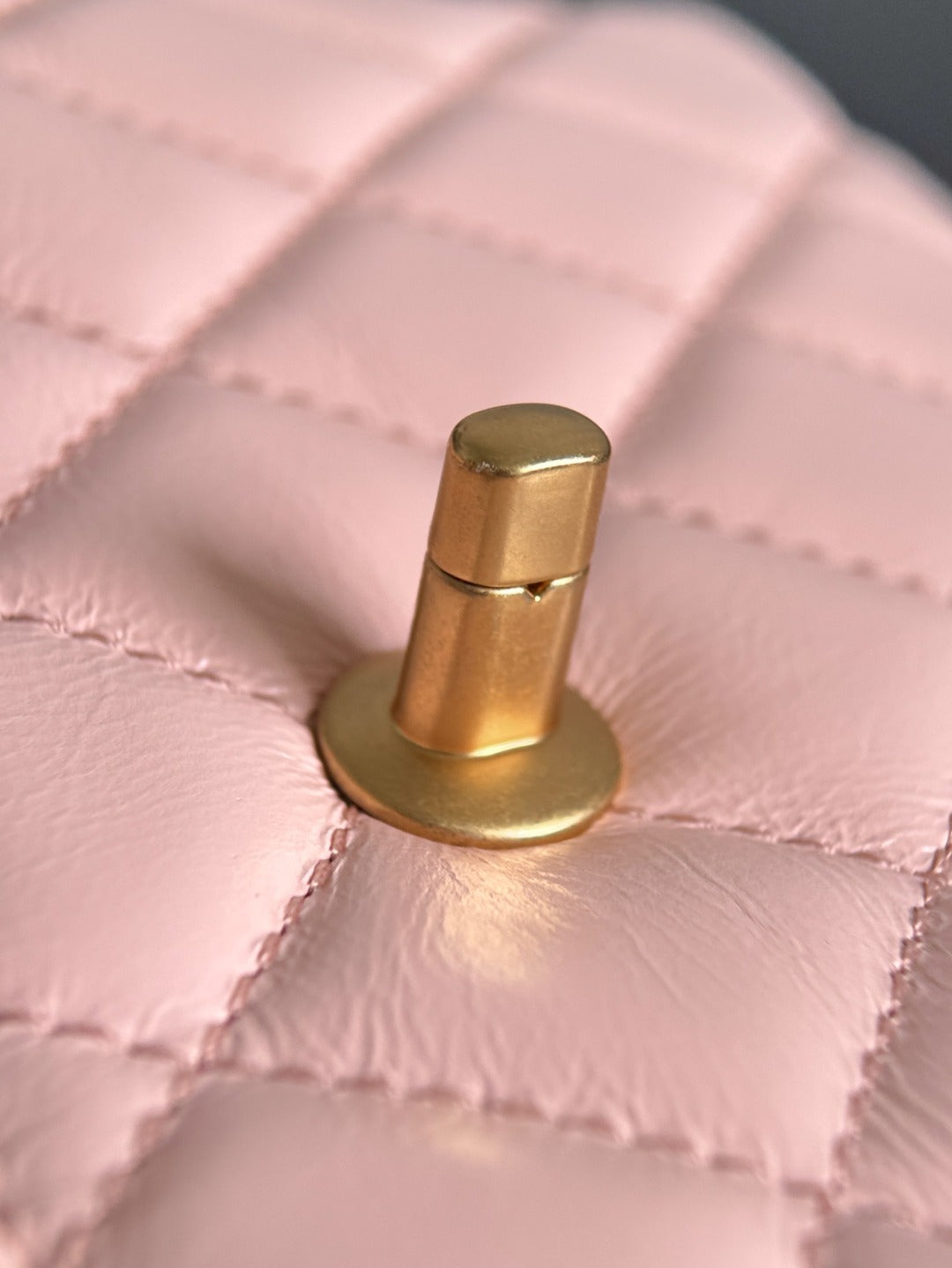 Chan 23 kelly chain bag