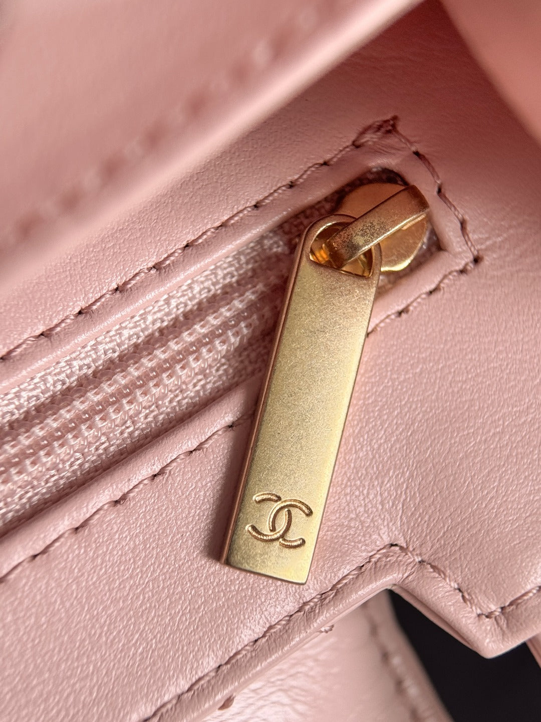 Chan 23 kelly chain bag