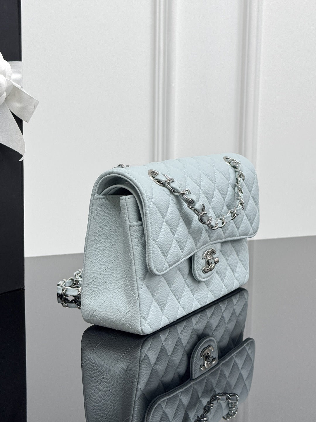 Chan cf23 chain shoulder bag